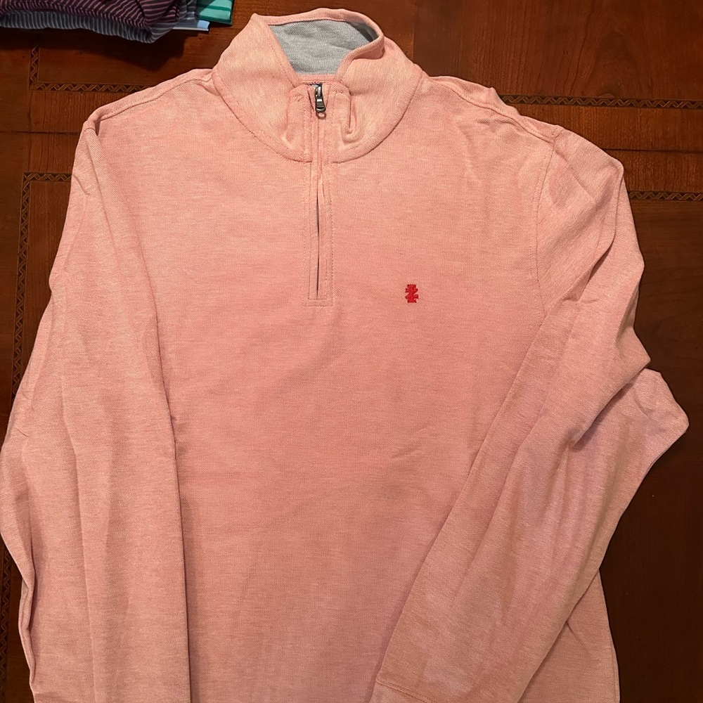 MENS IZOD QUARTER ZIP. SIZE L